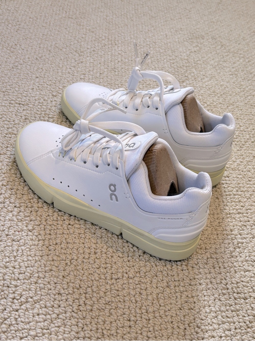 NEW On Cloudnova The ROGER Advantage White Sneakers with Pale Yellow Sole